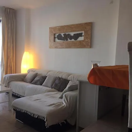 Sea Frontline 'ernesto'. Pool. Wifi Apartamento